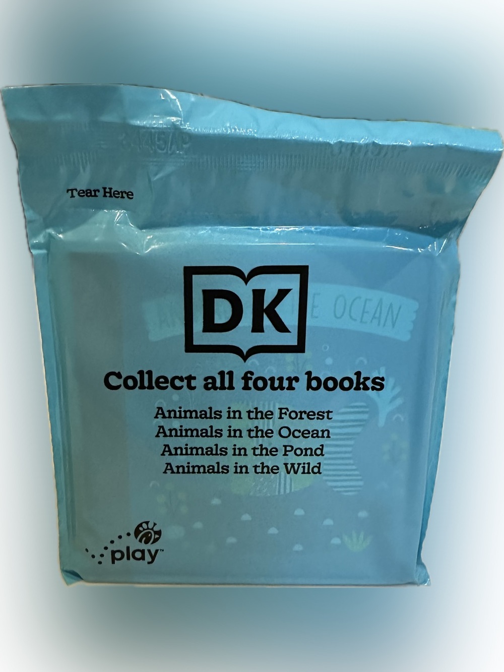 2026 DK ANIMALS IN OCEAN MICRO BOARD BOOK COLLECTIBLE CHICK FIL A KID MEAL 4”